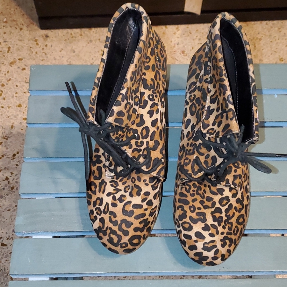 Leopard Wedges - Picture 2 of 7